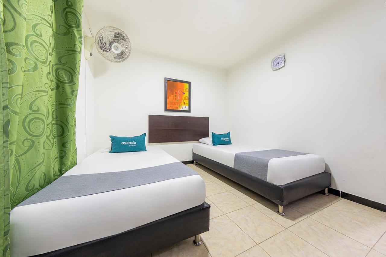 Ayenda Villas De San Juan Medellín Buitenkant foto